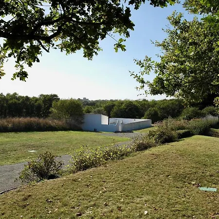 Holiday home Sejour A La Campagne Pour 6 Avec Piscine