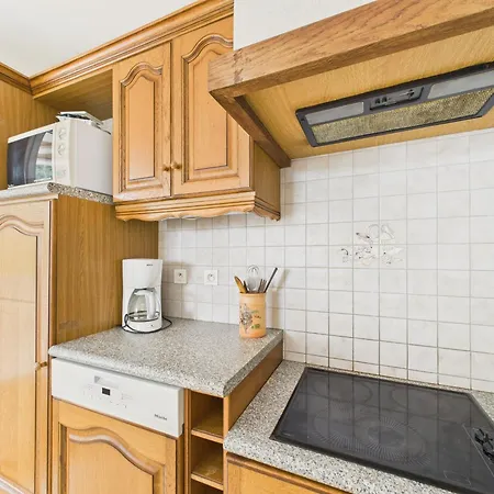 Maison Jardin Et Bbq -piscine Commune- 4 Adt 2 Enf